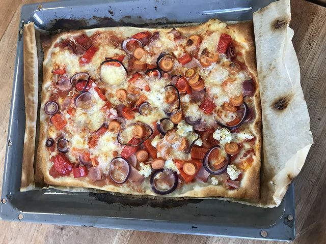 Pizza de forma assada